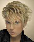 short blonde waves