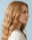 Summer hairstyle with long waves