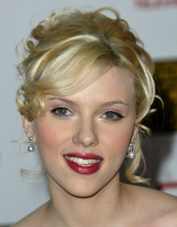 The Ever-Changing Hairstyles Of Scarlett Johansson; Pictures Here