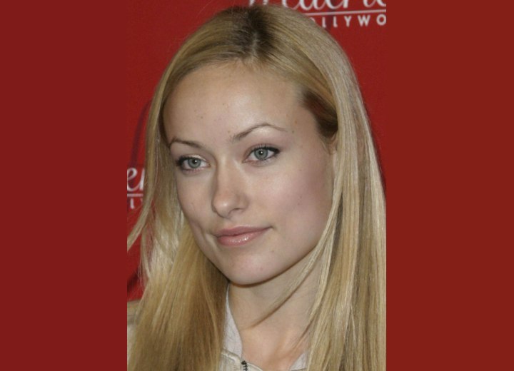 Olivia Wilde Sporting A Natural Look For Her Long Sleek Hair
