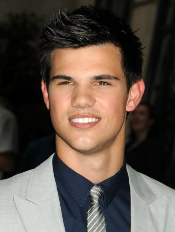 Aggregate 54 Taylor Lautner Hairstyle Back Super Hot Ineteachers