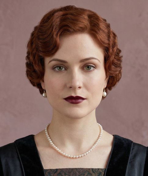Chignon vintage de 1915 &agrave; l&rsquo;apparence d&rsquo;un carr&eacute; moderne