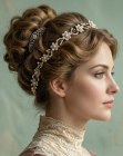 Coiffure romantique avec bandeau floral