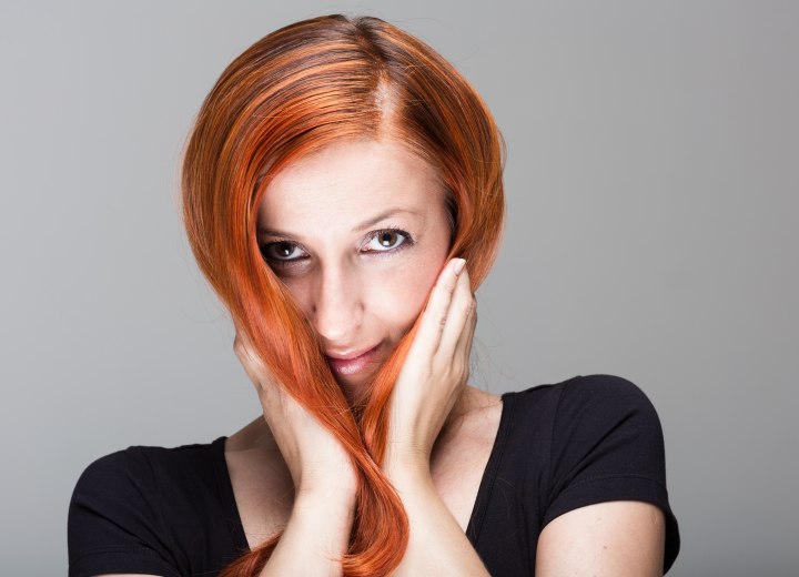 Femme aux cheveux orange