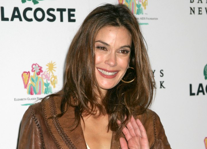 Teri Hatcher - Plus de 40 et avec cheveux longs