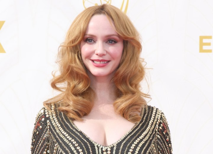 Les longs cheveux de Christina Hendricks