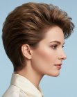 Coiffure courte années 1980