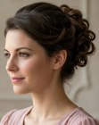 Chignon avec boucles