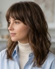 Cheveux longs, au-delà des épaules