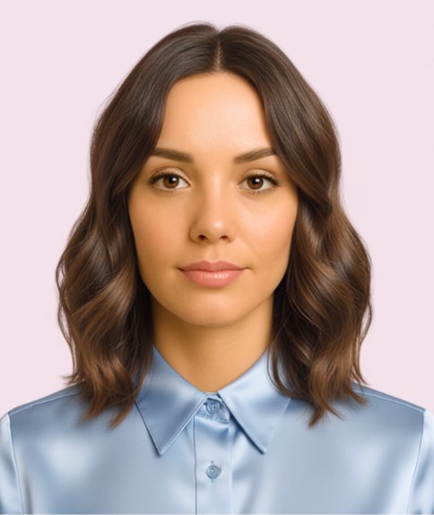 Coiffure mi-longue avec d&eacute;grad&eacute;s de longueurs vari&eacute;es