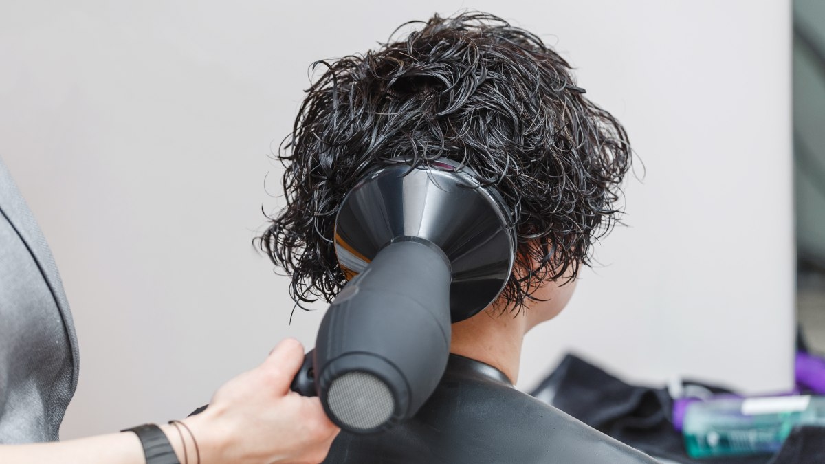 How To Make Hair Curlier With Products Or A Blow Dryer With Diffuser