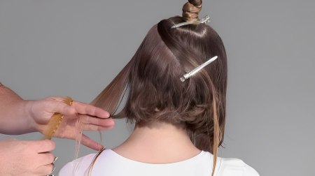 Cut an A-line bob - Cut and maintain length