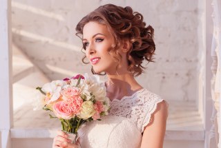 Wedding hair and hairstyles